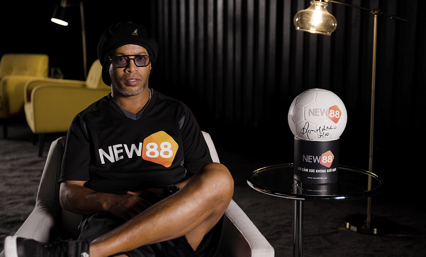 Đại Sứ Thương Hiệu RONALDINHO 19 daisu ronadinho